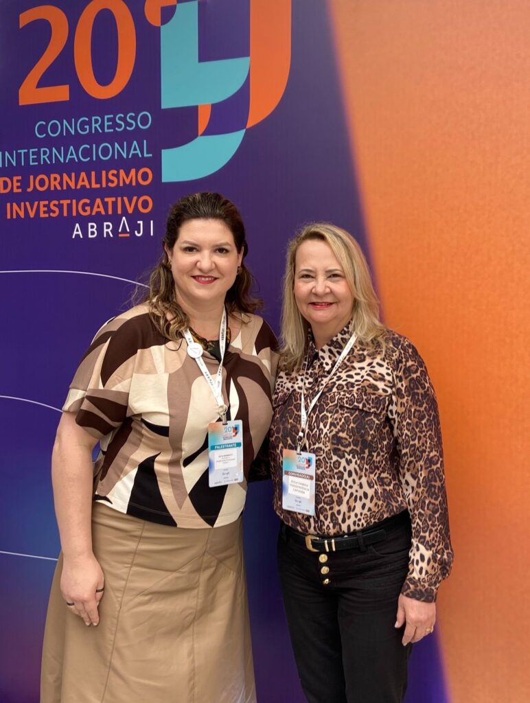 Presidente da Abraji, Katia Brembatti com a diretora executiva da Transparência Capixaba, Adila Damiani